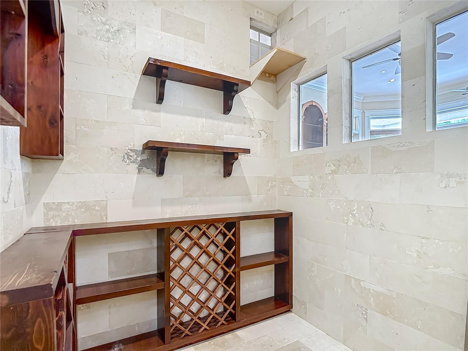 Listing photo id 38 for 7732 Mobley Road