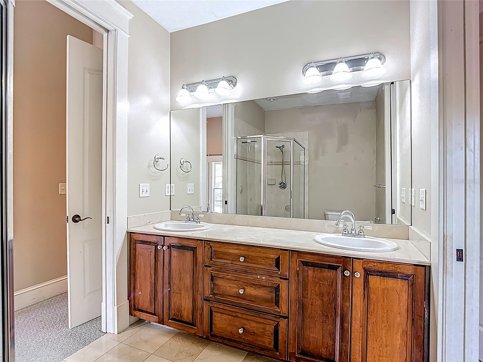 Listing photo id 68 for 7732 Mobley Road