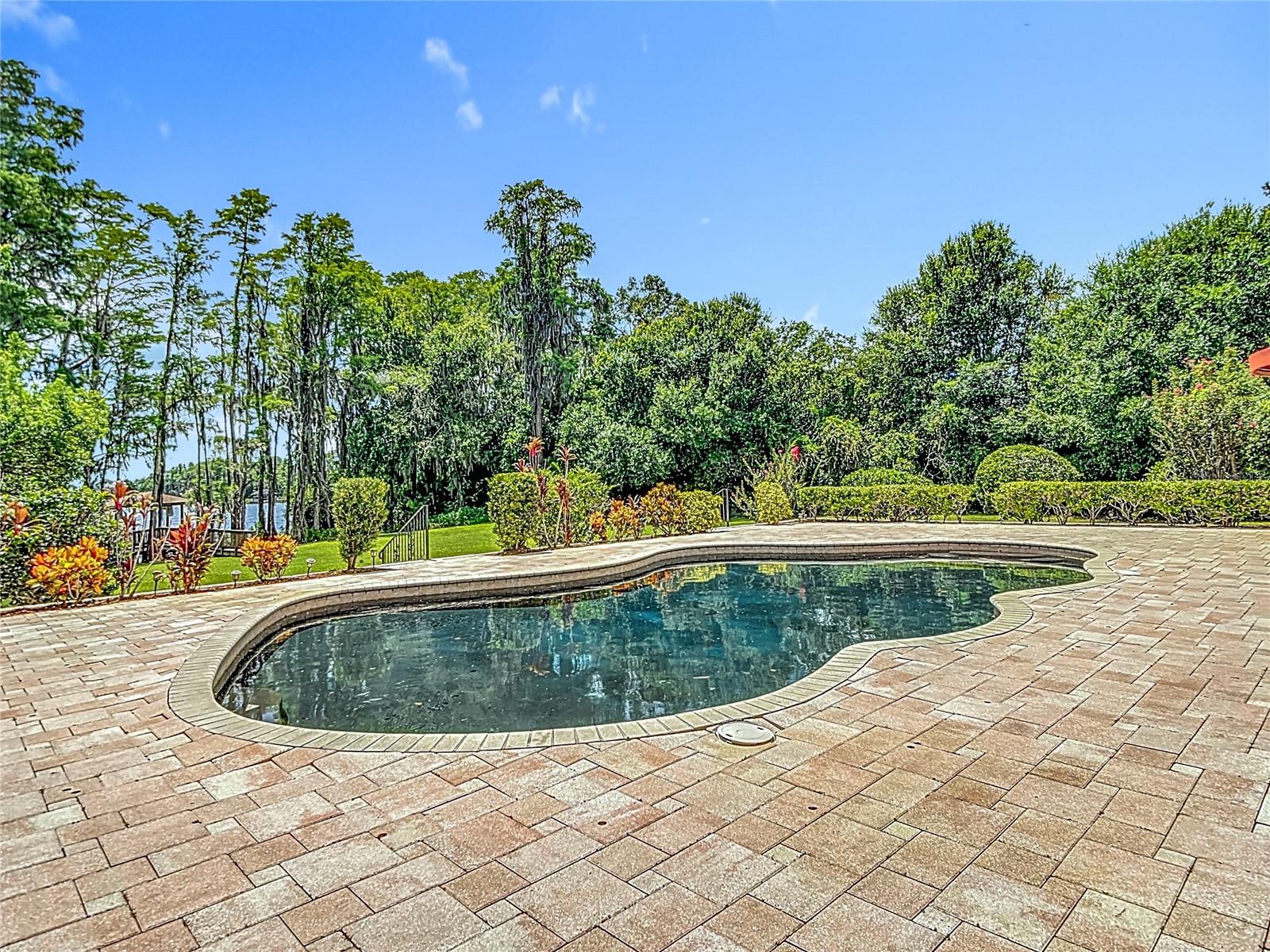 Listing photo id 83 for 7732 Mobley Road