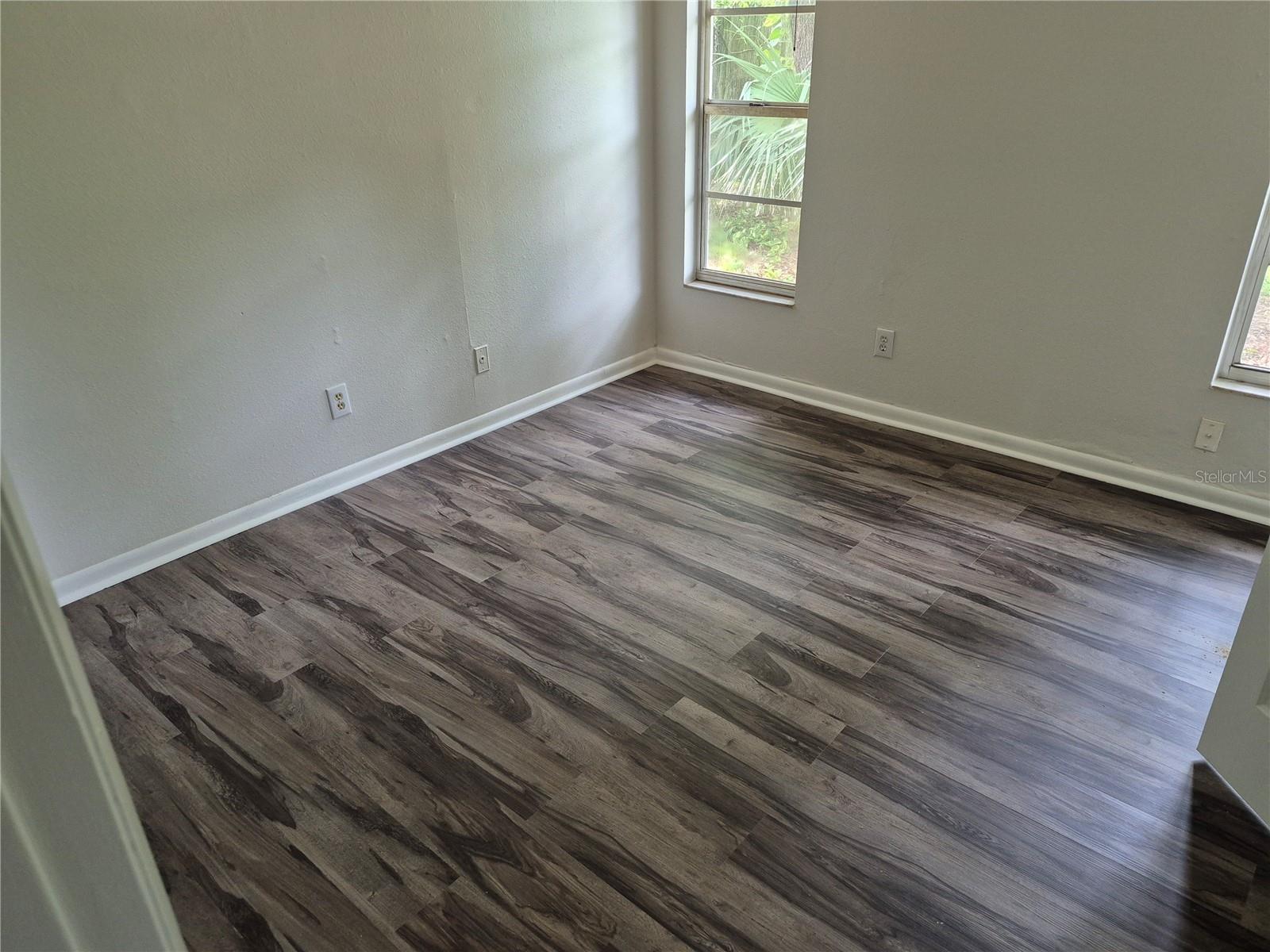 Image 2 of 6 For 3717 Ambermist Drive