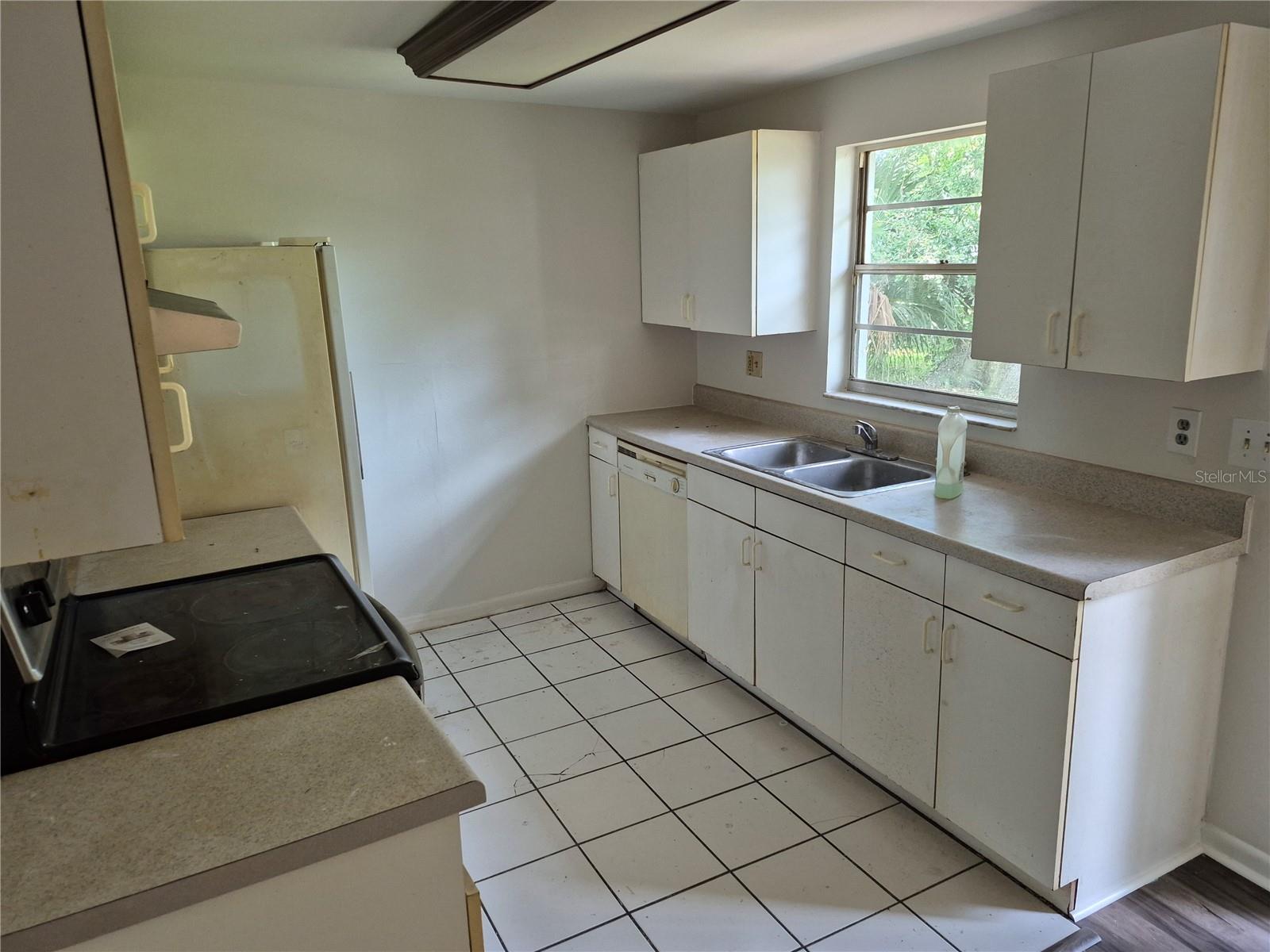 Image 5 of 6 For 3717 Ambermist Drive