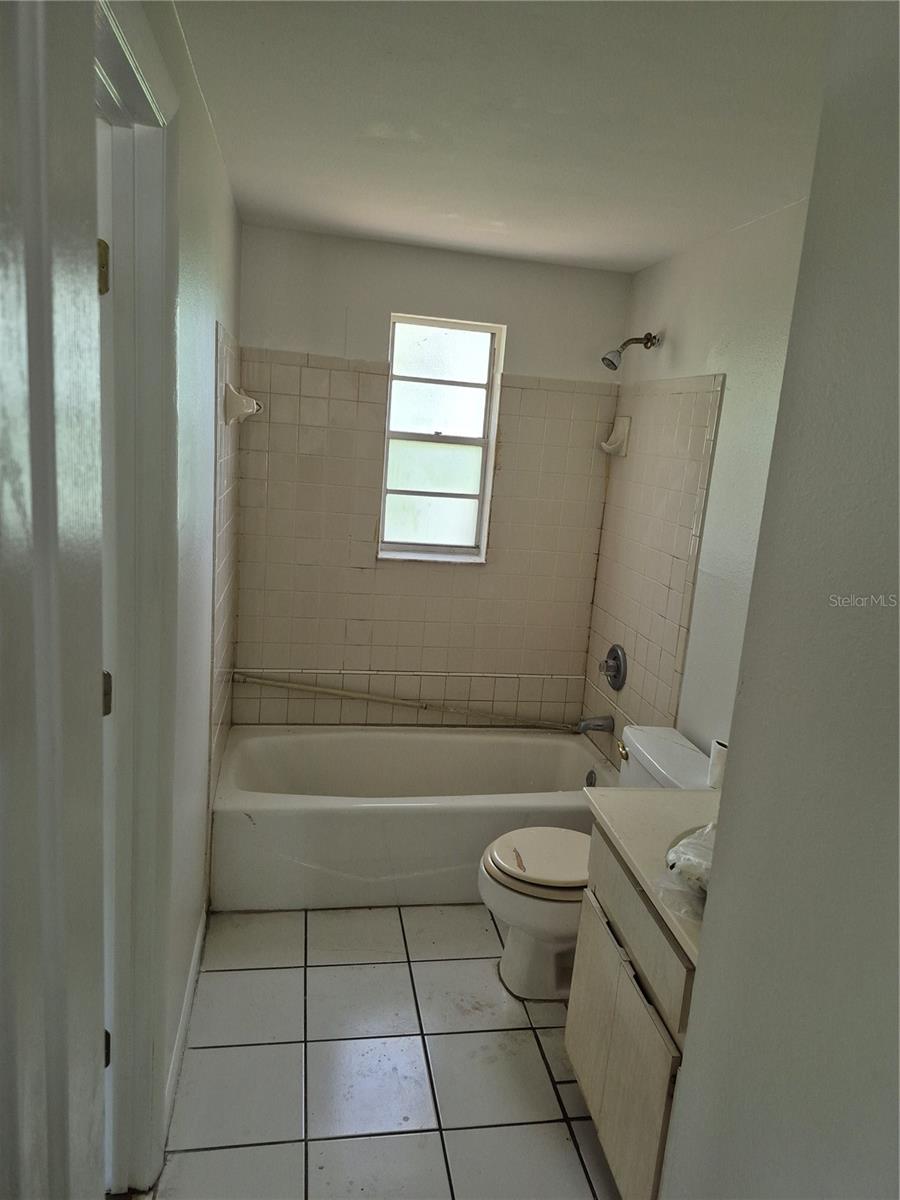Image 6 of 6 For 3717 Ambermist Drive