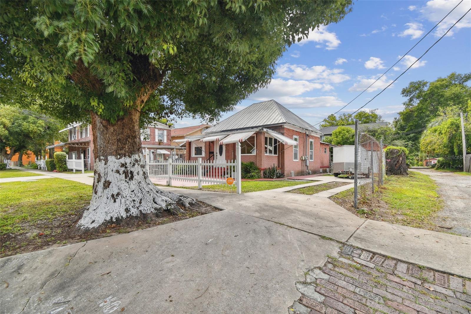 Image 8 of 9 For 2402 Highland Avenue