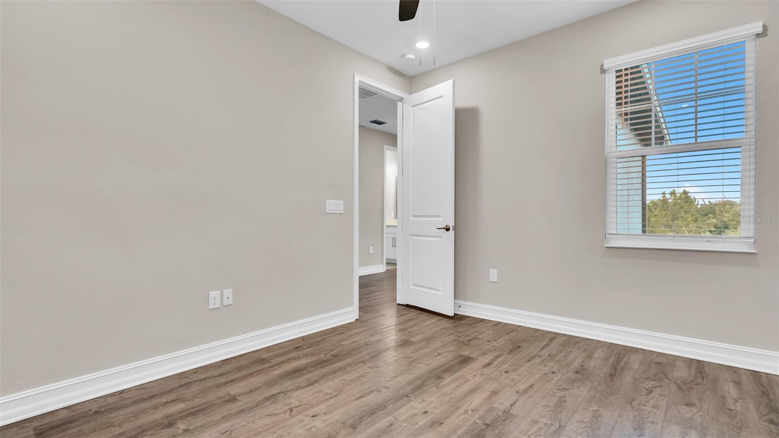 Image 21 of 43 For 4653 Ancona Way