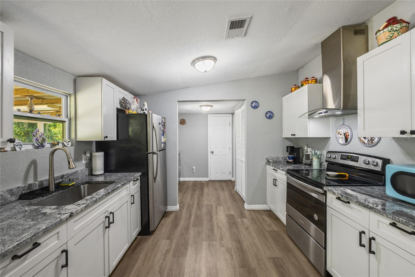 Image 32 of 69 For 17045 128th Terrace