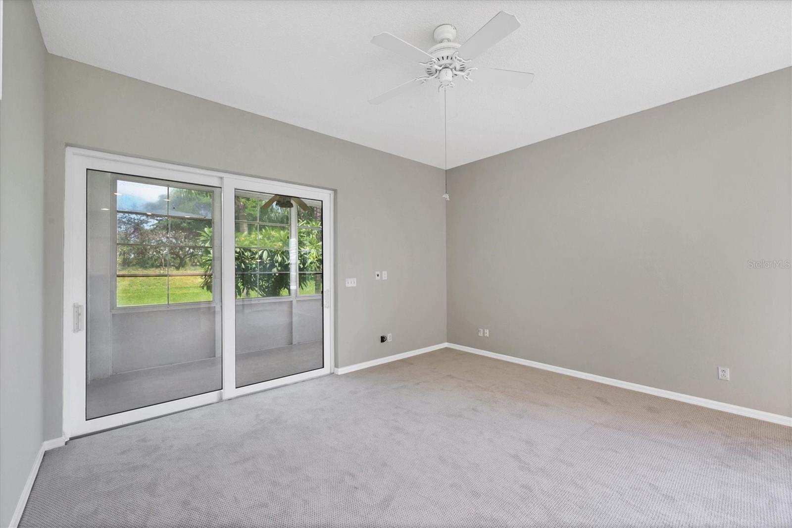 Image 22 of 46 For 4925 Thames Lane