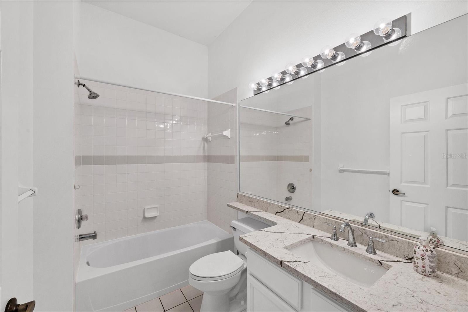 Image 33 of 46 For 4925 Thames Lane