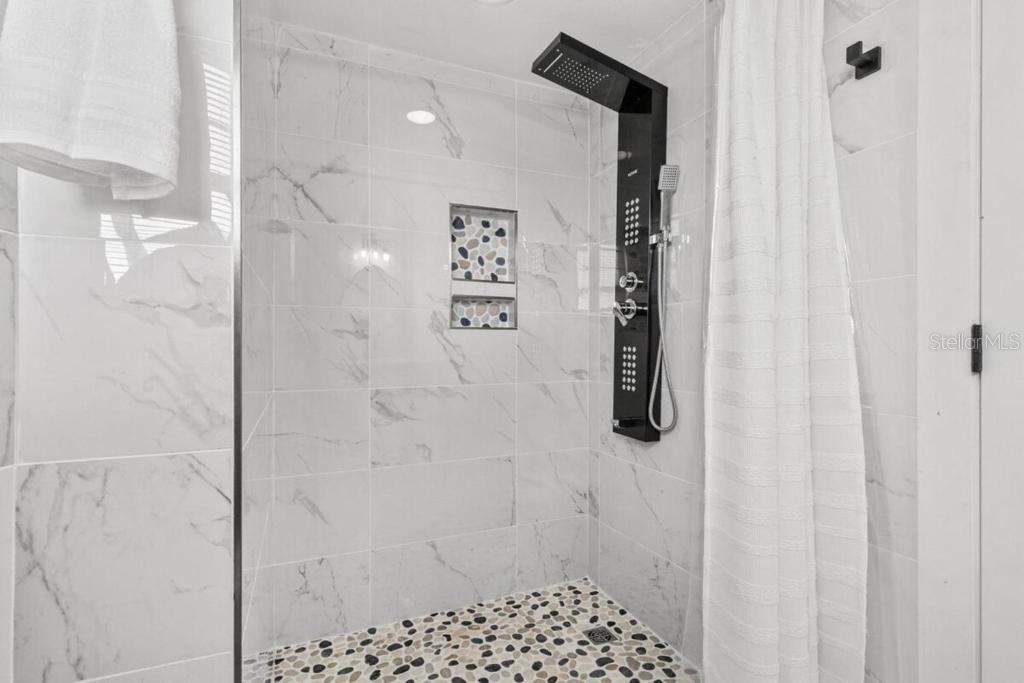 Image 19 of 42 For 14500 Bayshore Drive
