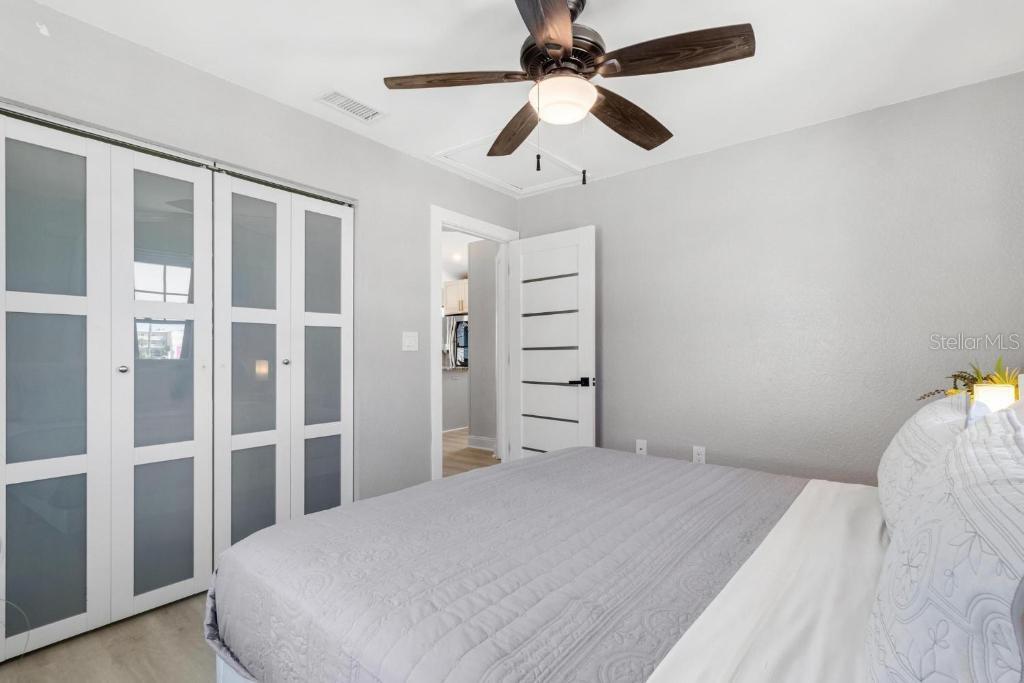 Image 33 of 42 For 14500 Bayshore Drive