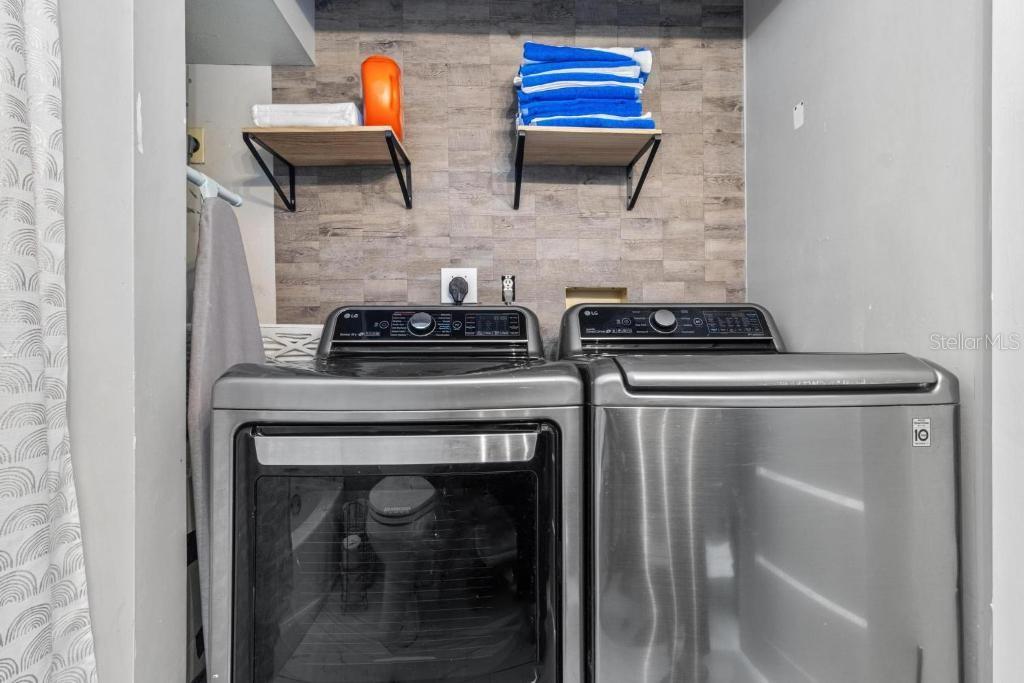 Image 34 of 42 For 14500 Bayshore Drive