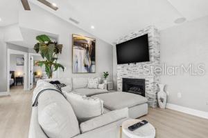 Image 9 of 42 For 14500 Bayshore Drive