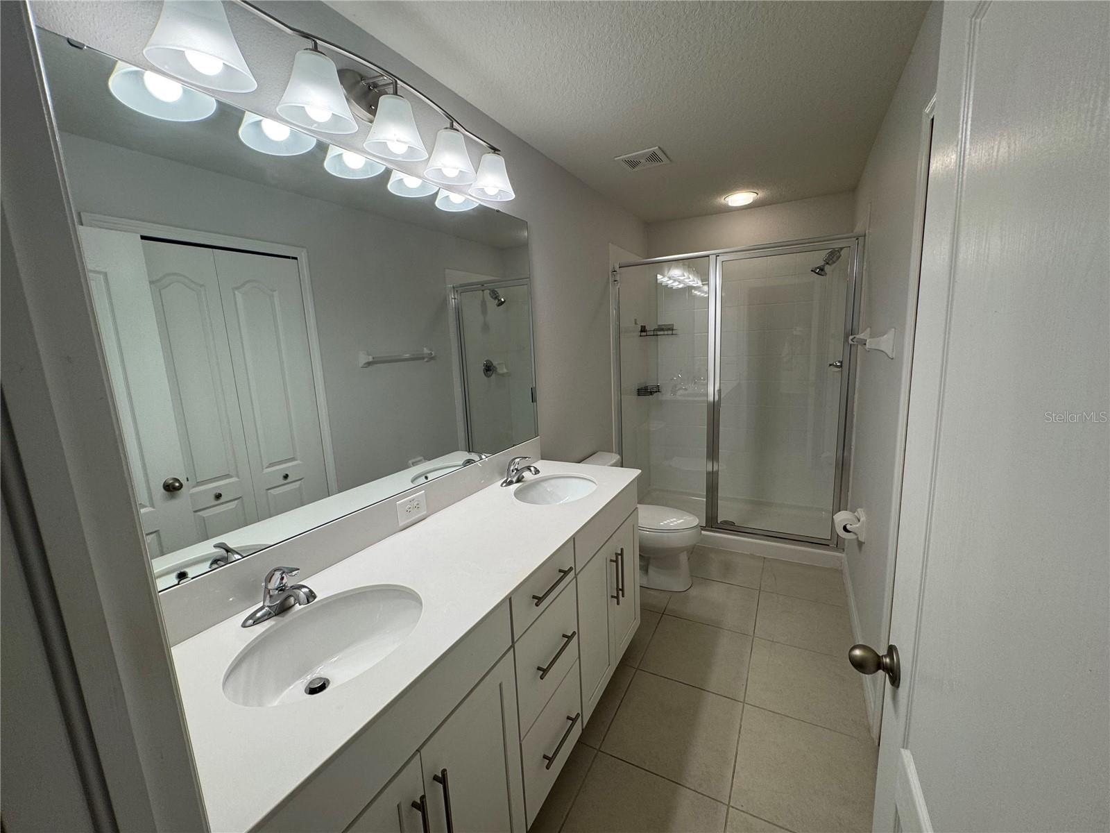 Image 17 of 32 For 5146 Bay Isle Circle
