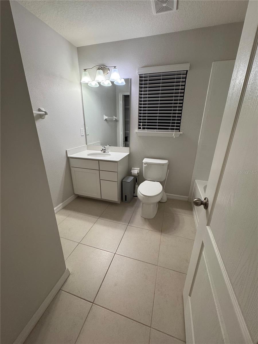 Image 22 of 32 For 5146 Bay Isle Circle