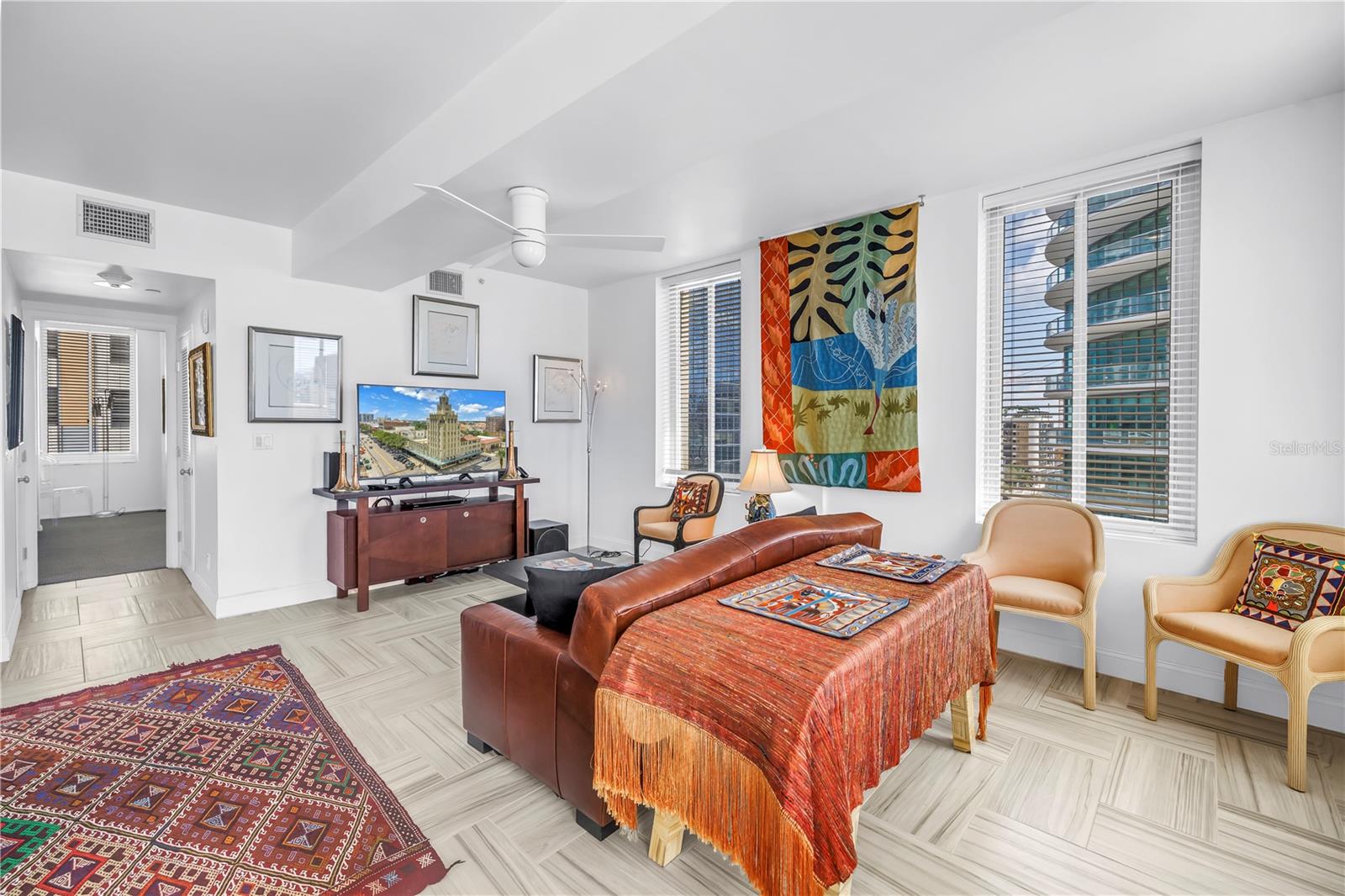 Image 14 of 74 For 405 Central Avenue 600