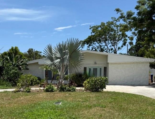 Listing Details for 2660 Fairway Avenue S, ST PETERSBURG, FL 33712