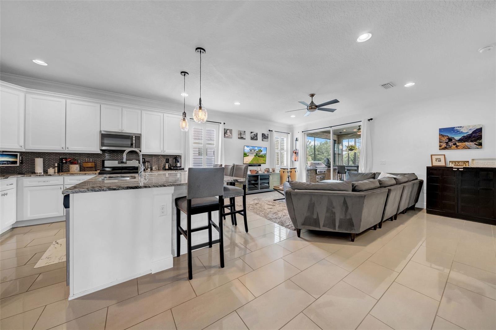 Image 13 of 53 For 8144 Carlton Ridge Drive