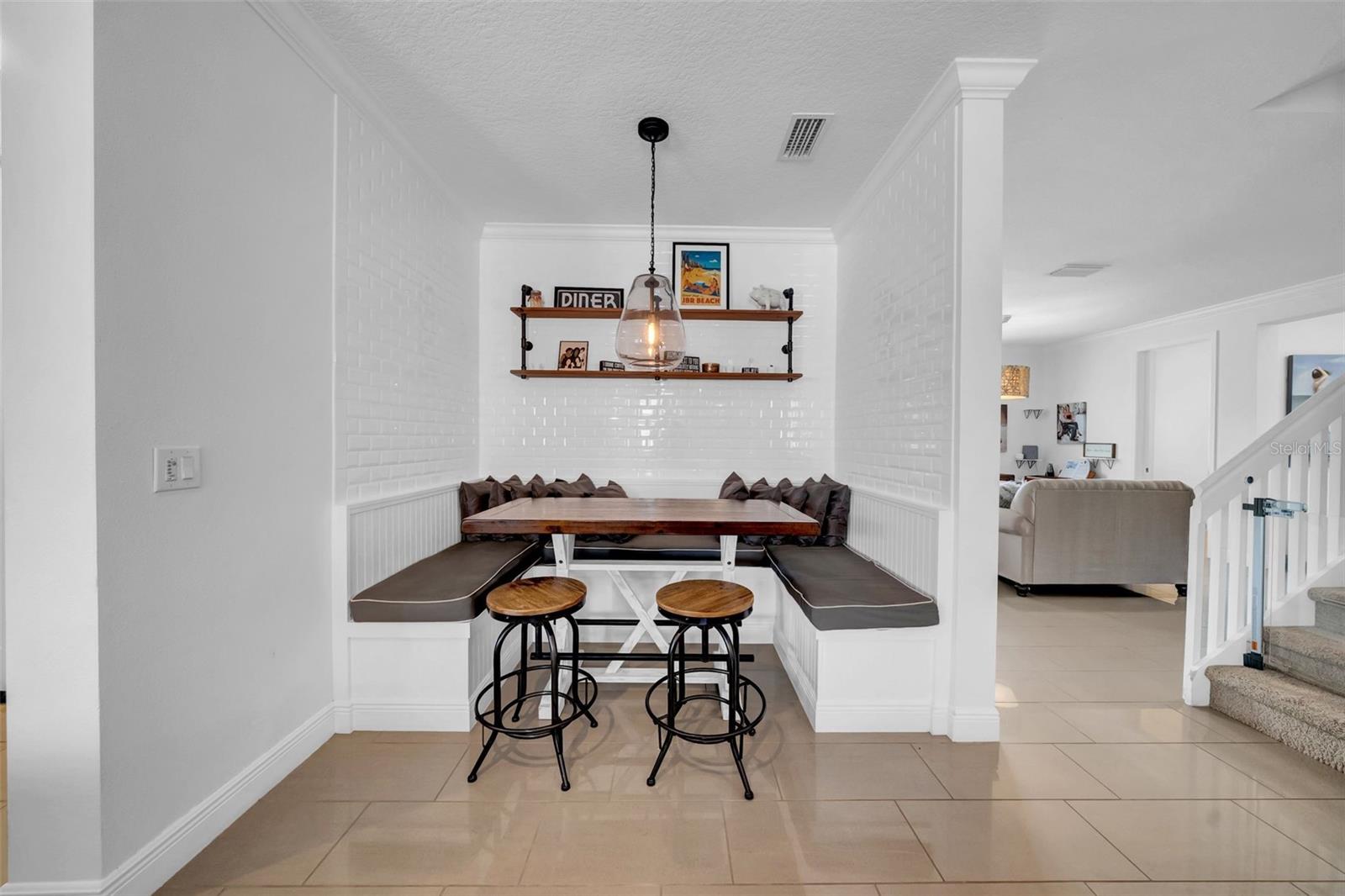 Image 15 of 53 For 8144 Carlton Ridge Drive
