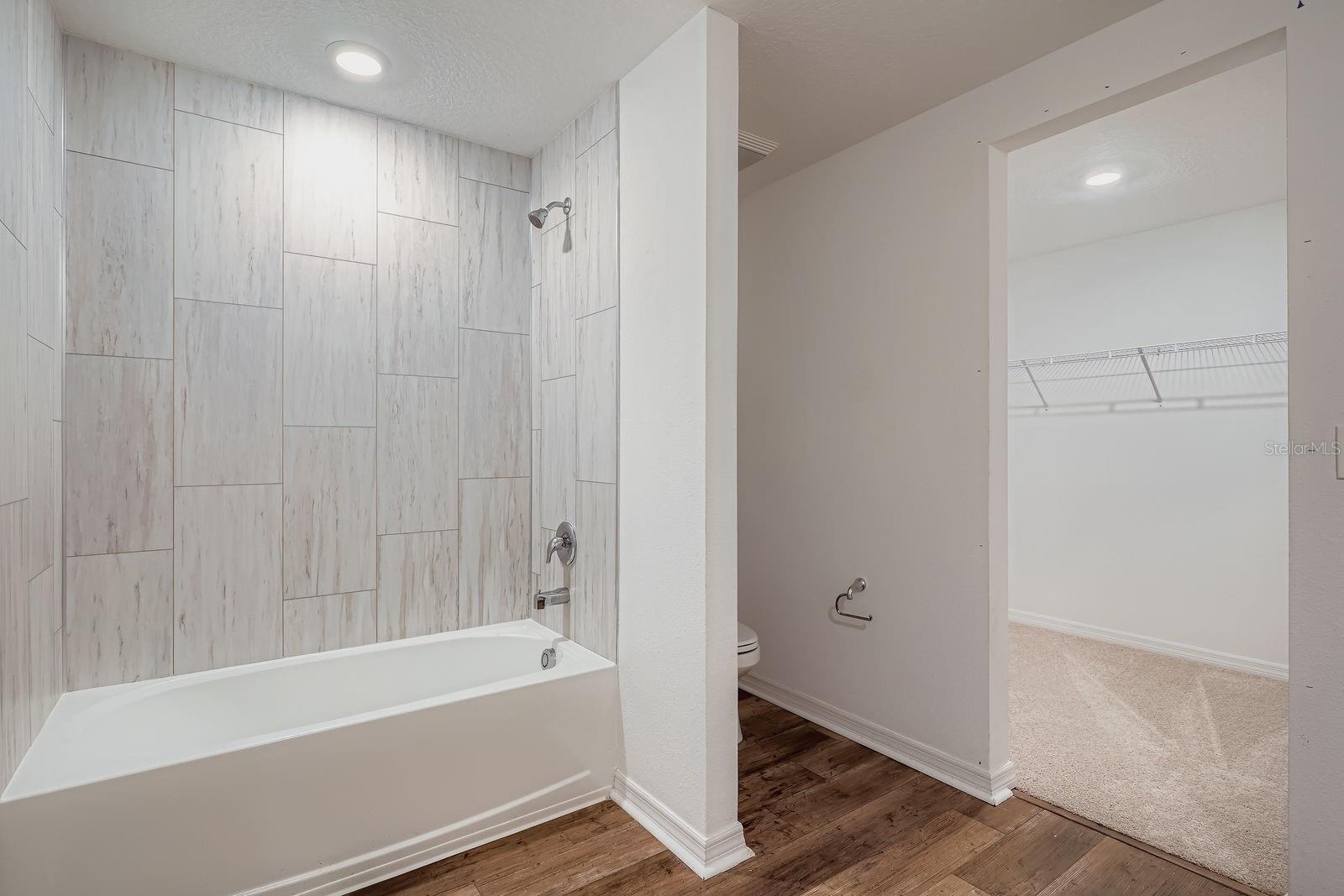 Image 17 of 29 For 6039 Dolostone Drive