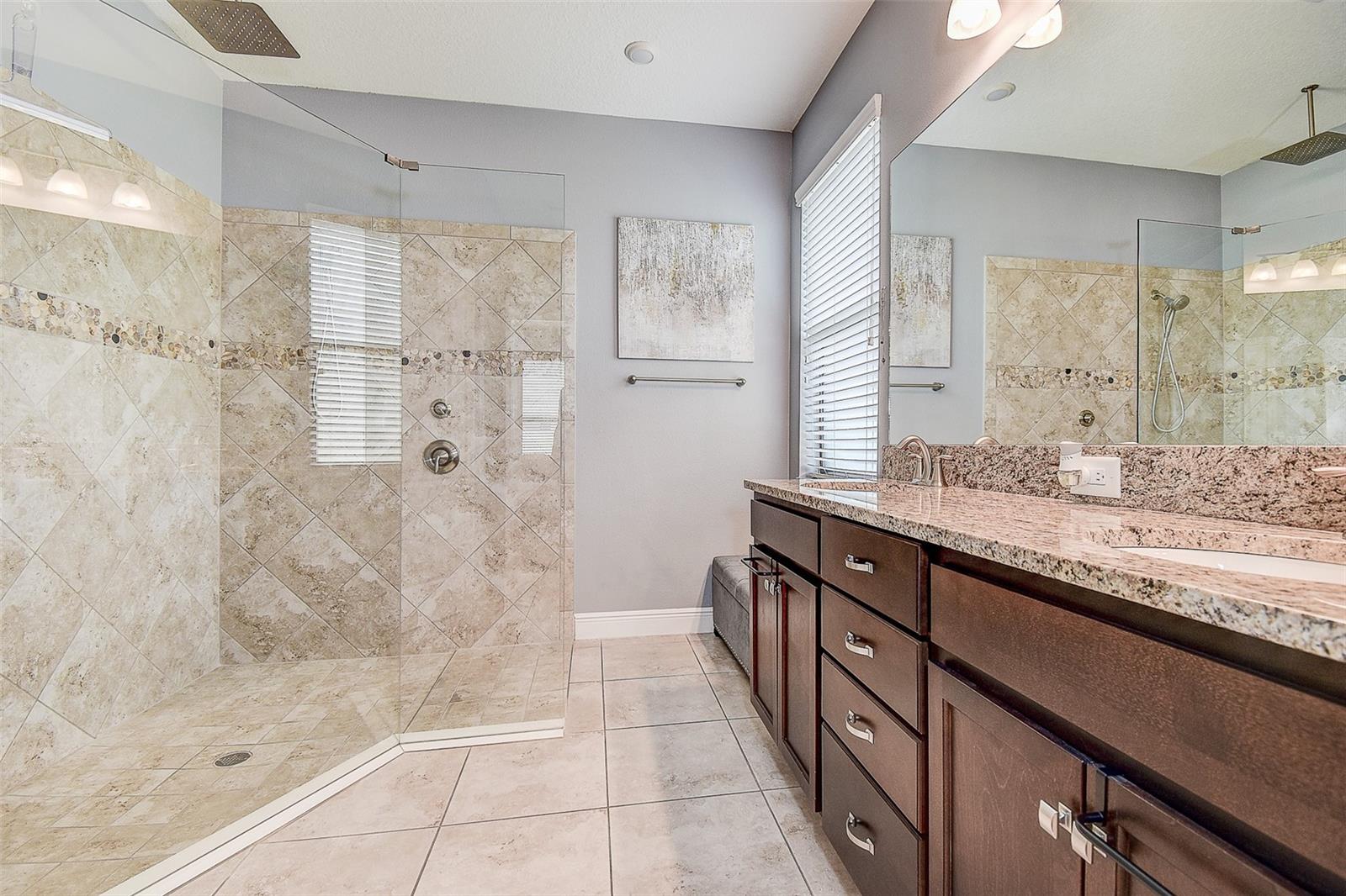 Image 30 of 39 For 12417 Sourwood Way