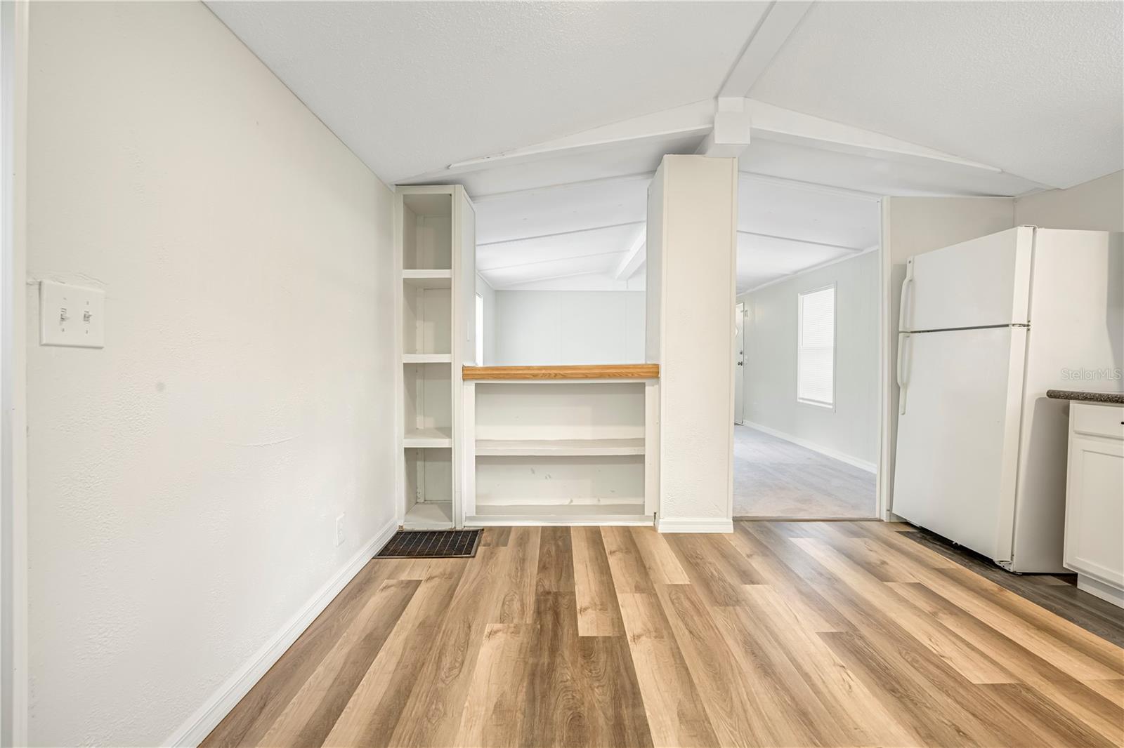 Image 12 of 25 For 8026 Rosella Court 6