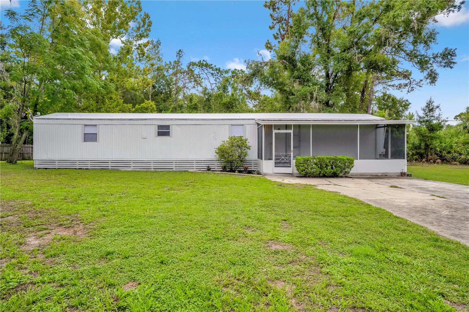 Image 2 of 25 For 8026 Rosella Court 6
