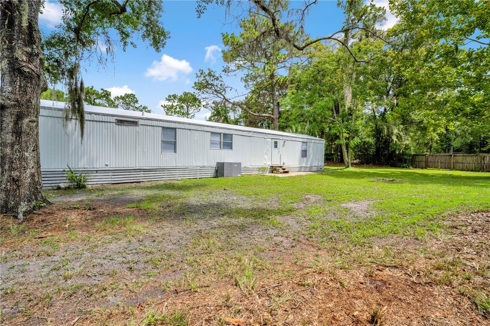 Image 21 of 25 For 8026 Rosella Court 6