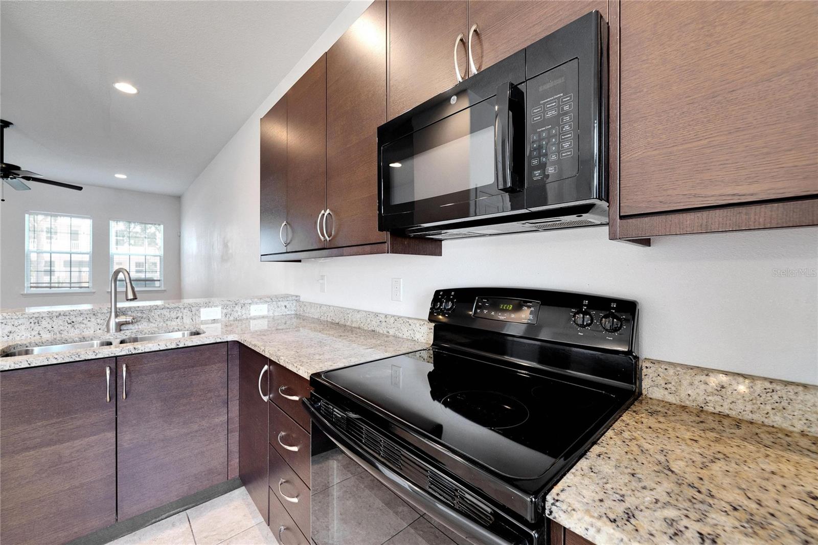 Image 11 of 30 For 2138 1st Avenue N