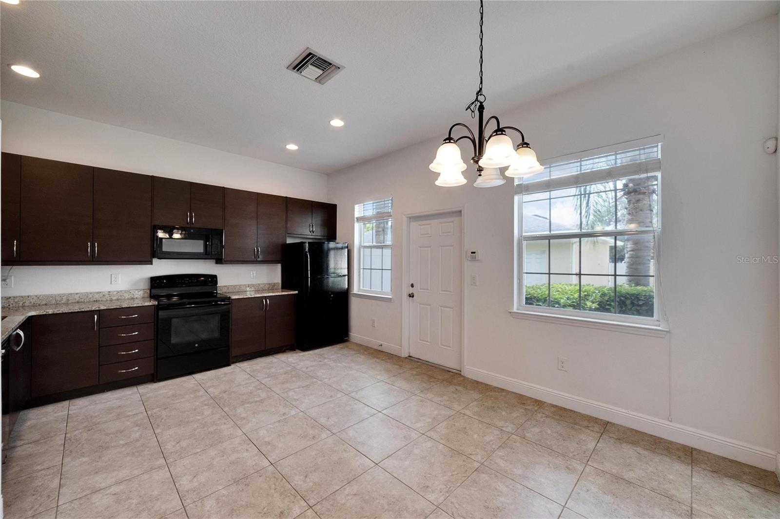 Image 9 of 30 For 2138 1st Avenue N