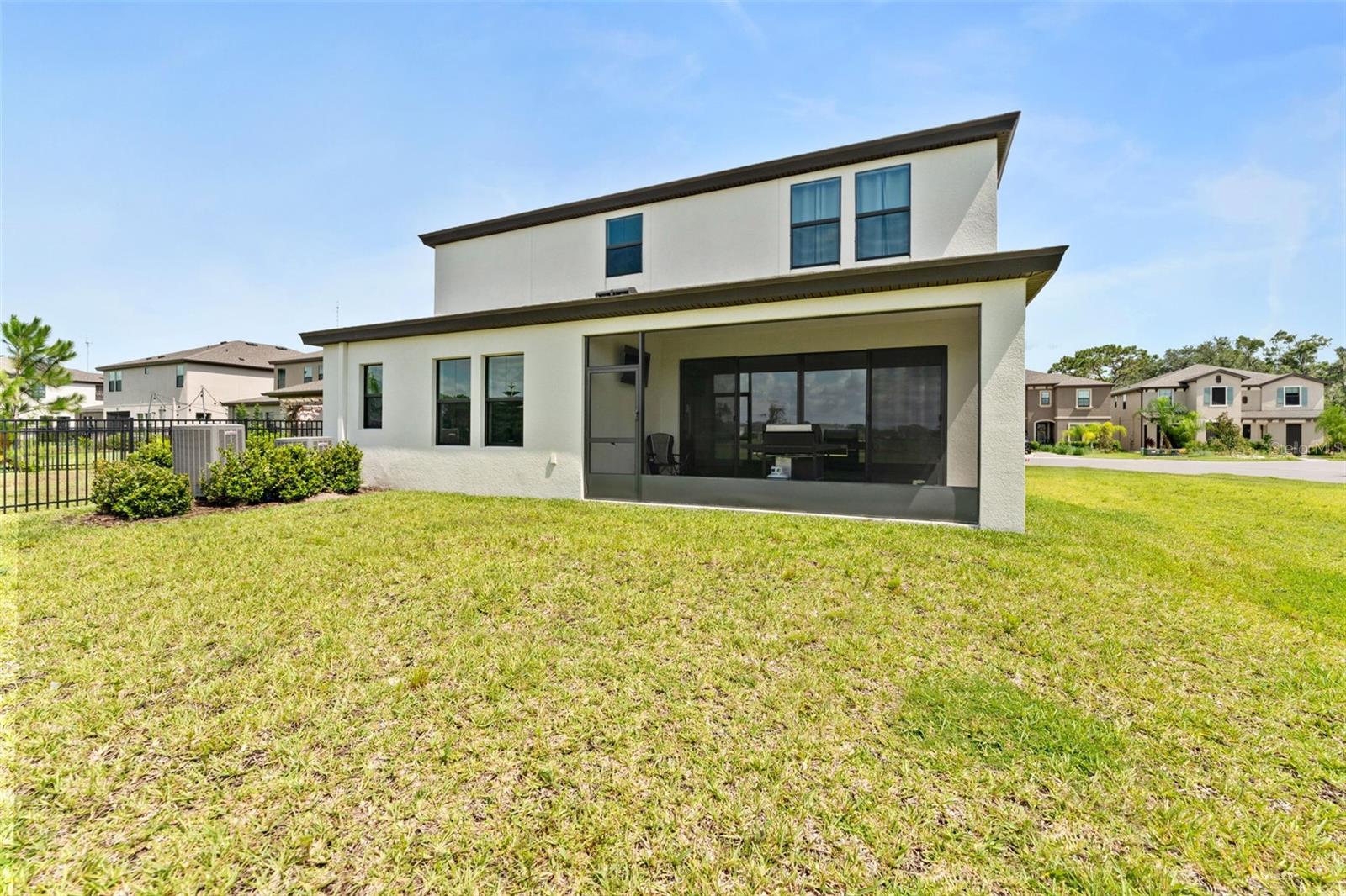 Image 41 of 51 For 14885 Paddock Pond Avenue