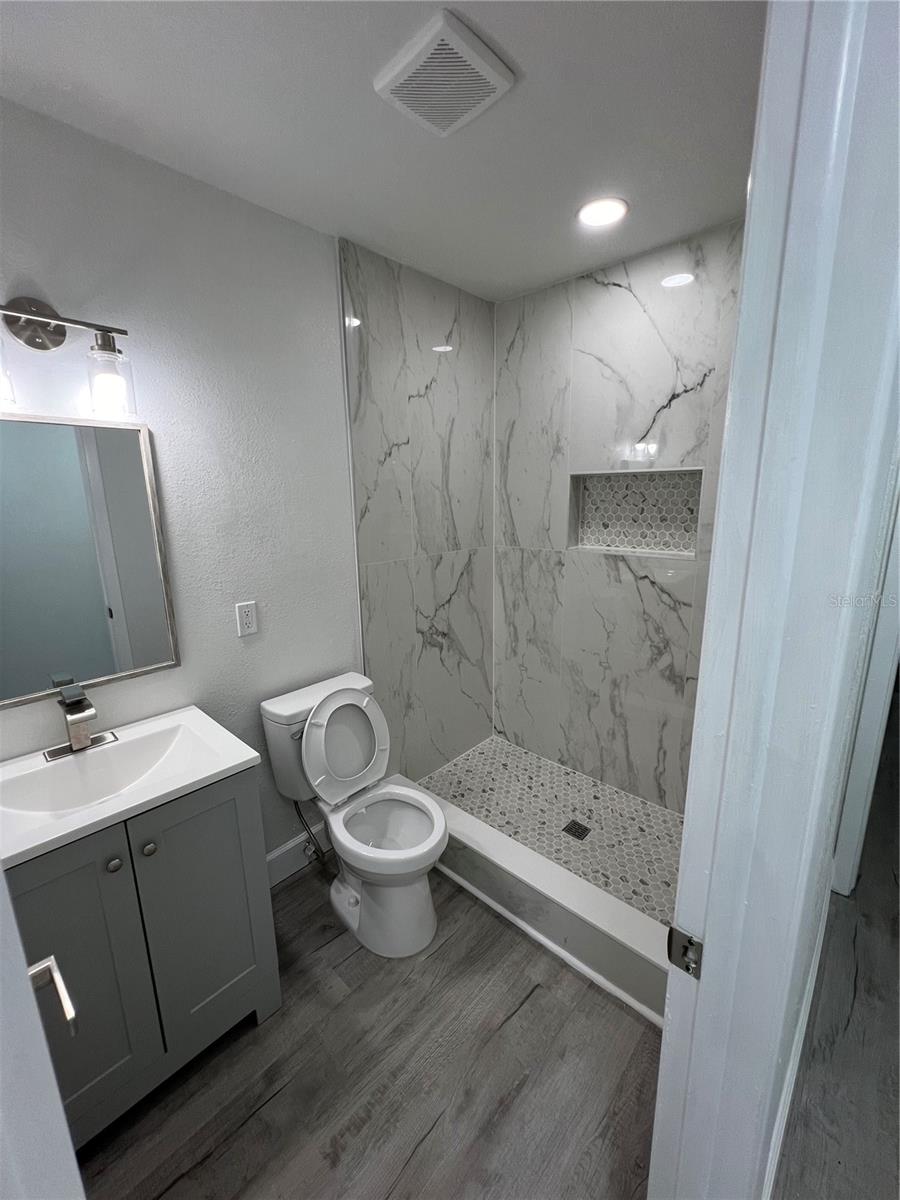 Image 12 of 28 For 7703 Hiawatha Street