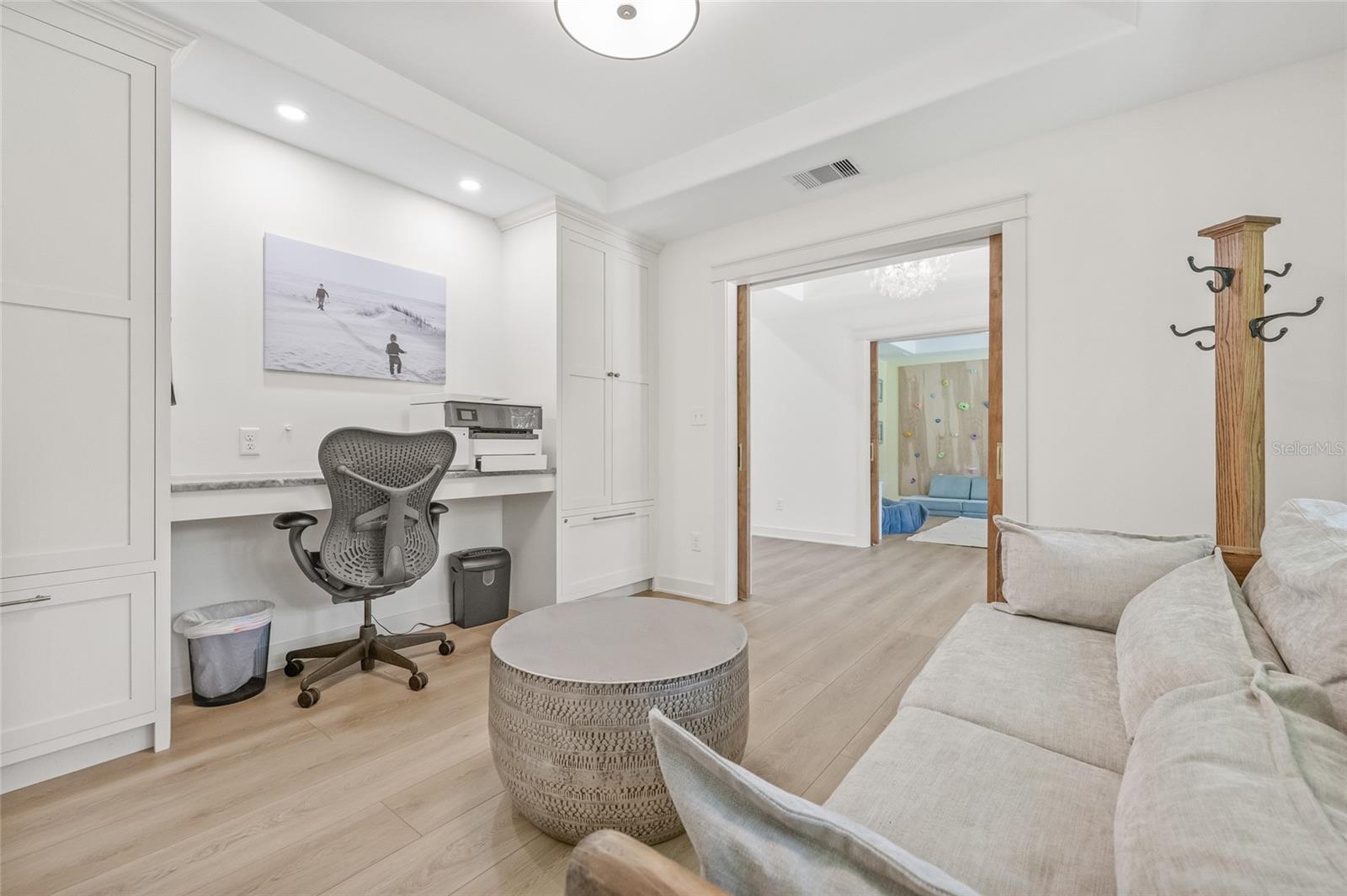 Image 29 of 69 For 17908 Pepper Tree Lane