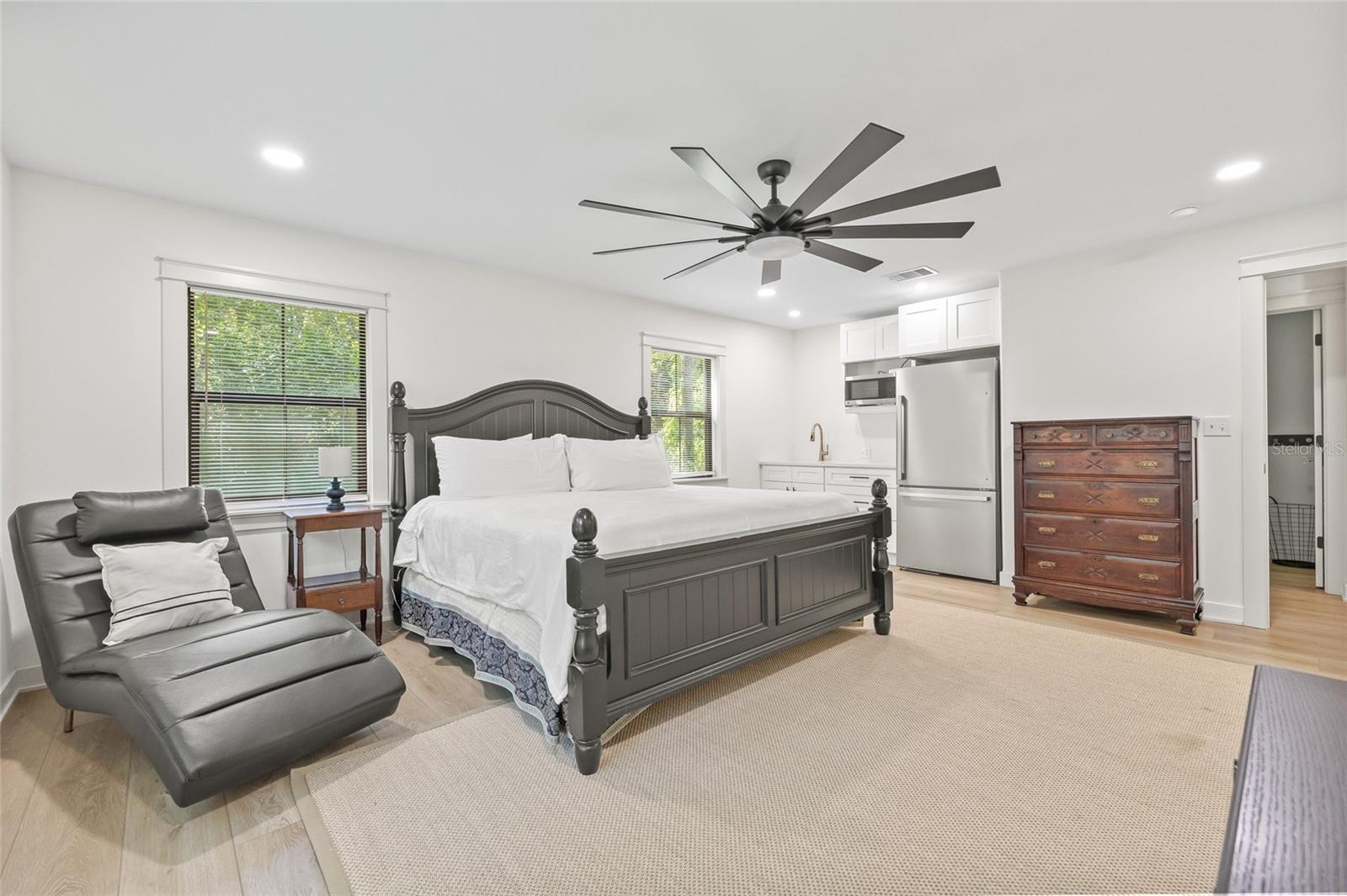 Image 40 of 69 For 17908 Pepper Tree Lane