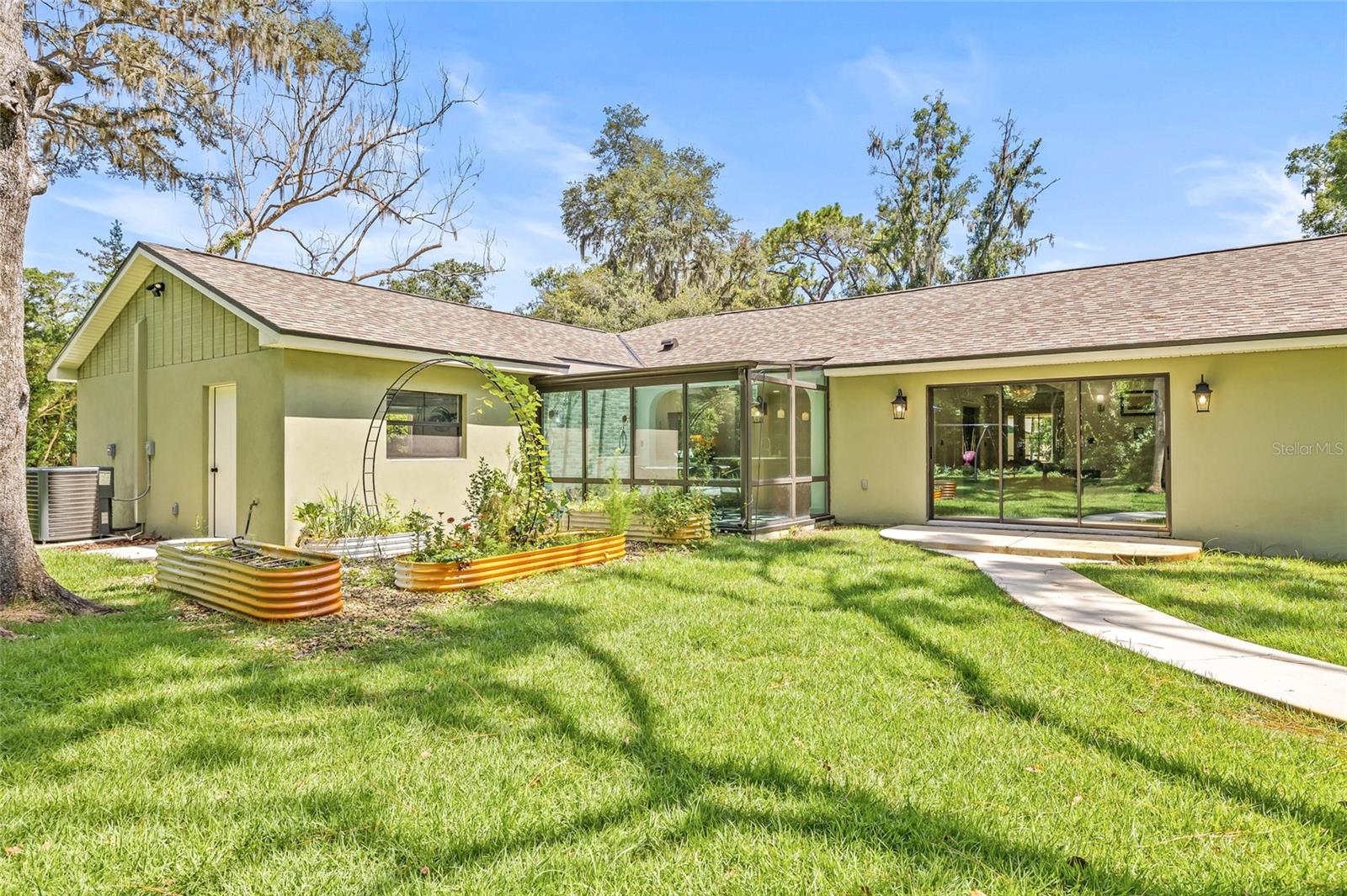 Image 60 of 69 For 17908 Pepper Tree Lane