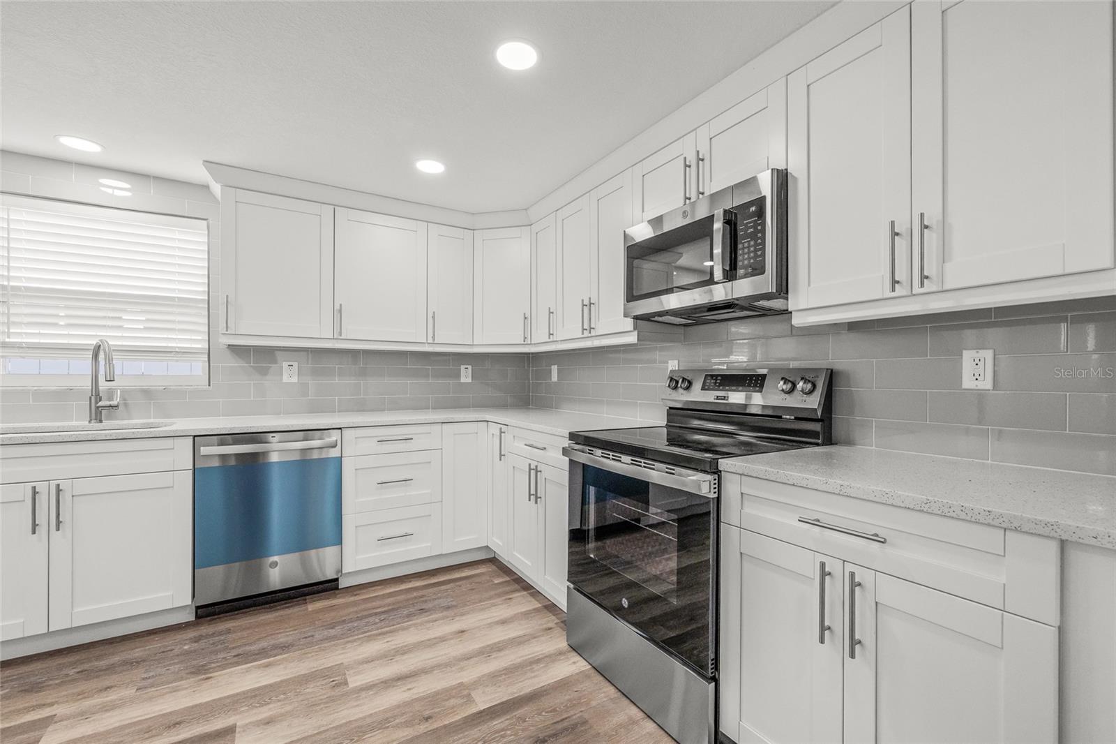 Image 10 of 39 For 5240 Sparrow Drive