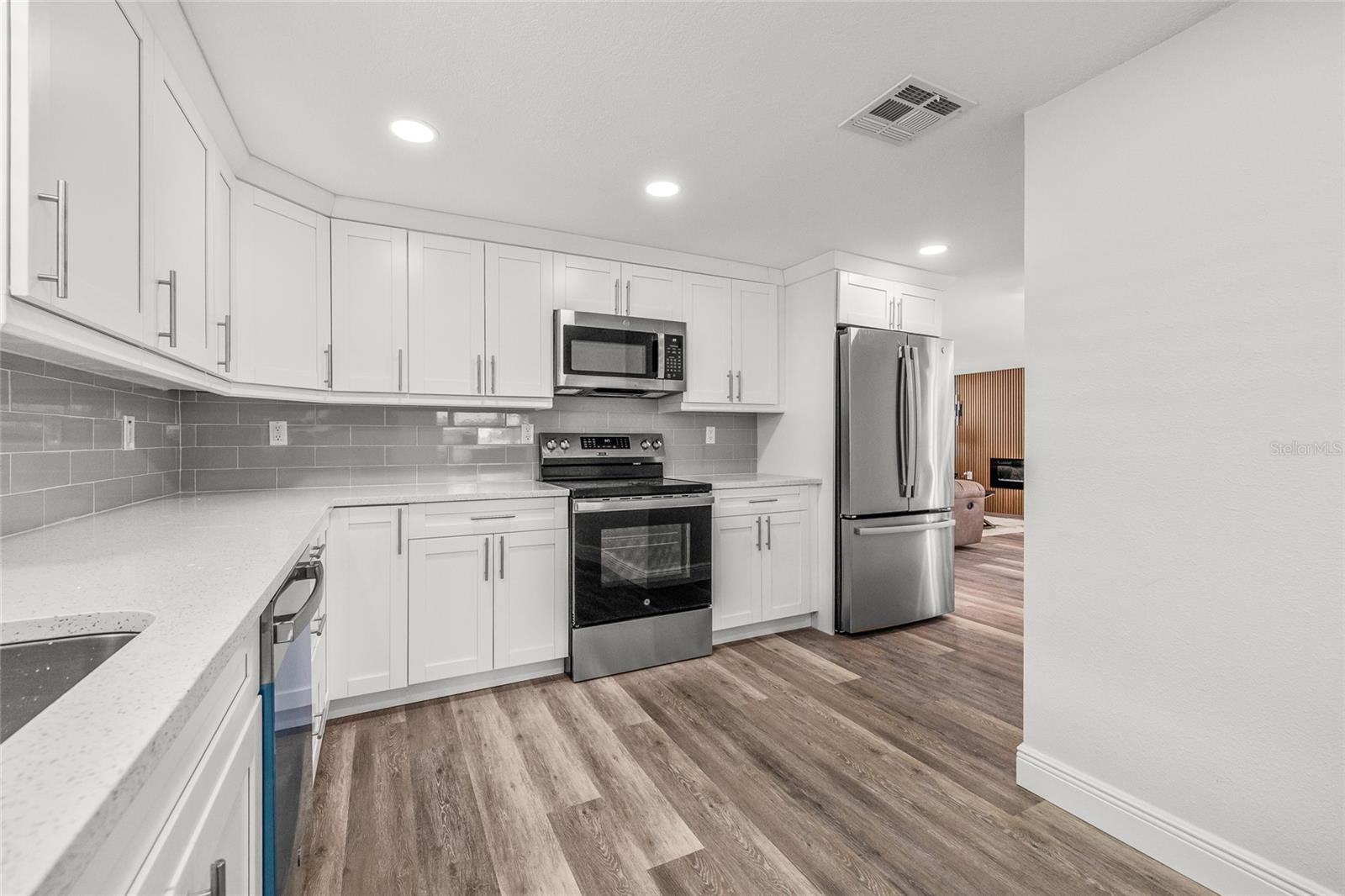 Image 11 of 39 For 5240 Sparrow Drive