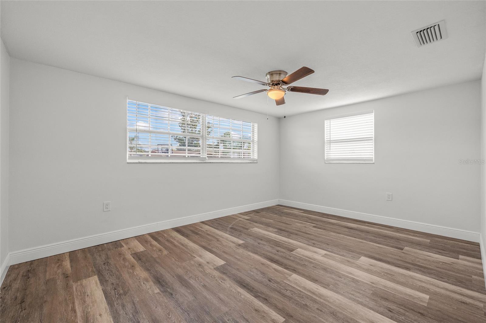 Image 20 of 39 For 5240 Sparrow Drive