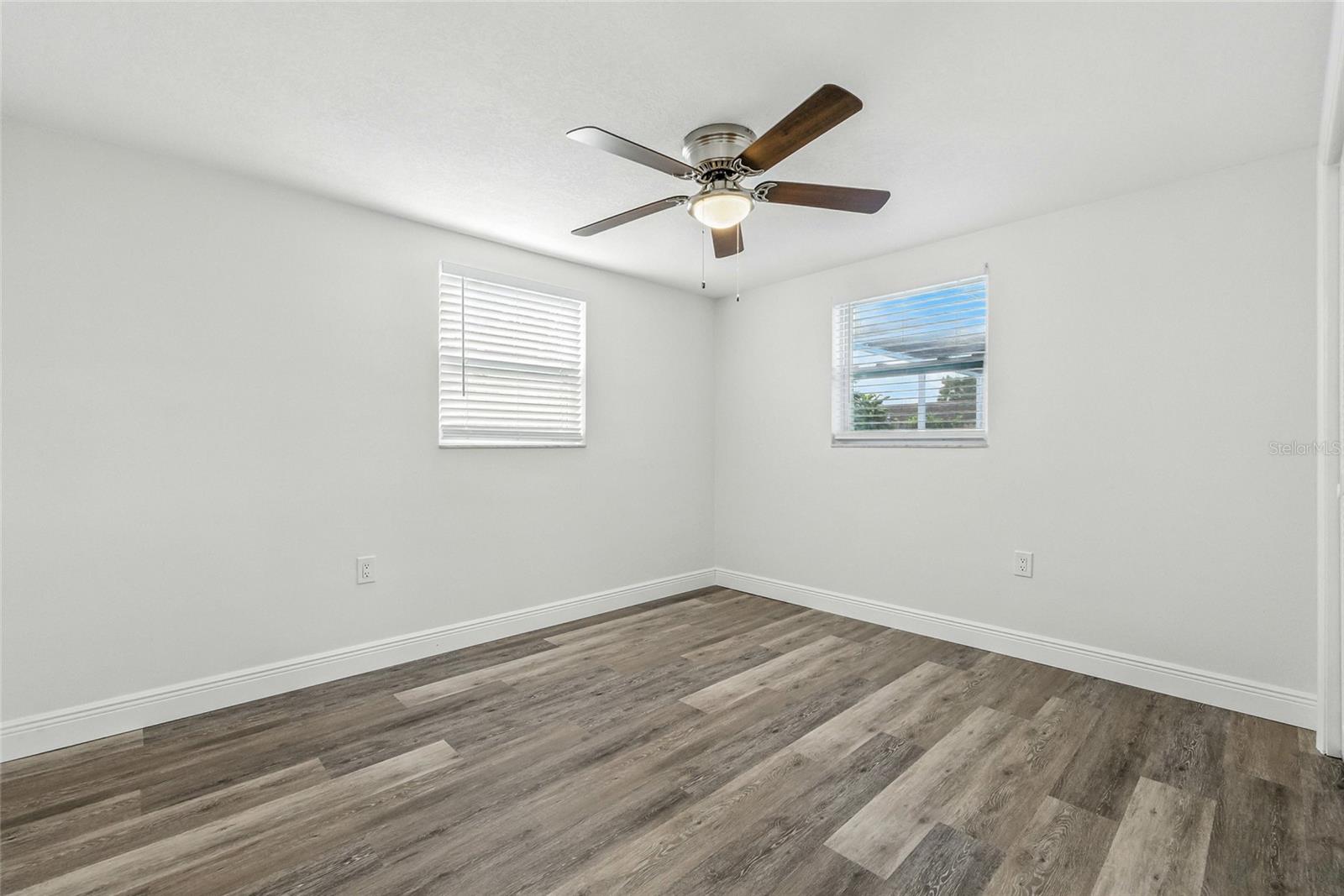 Image 23 of 39 For 5240 Sparrow Drive