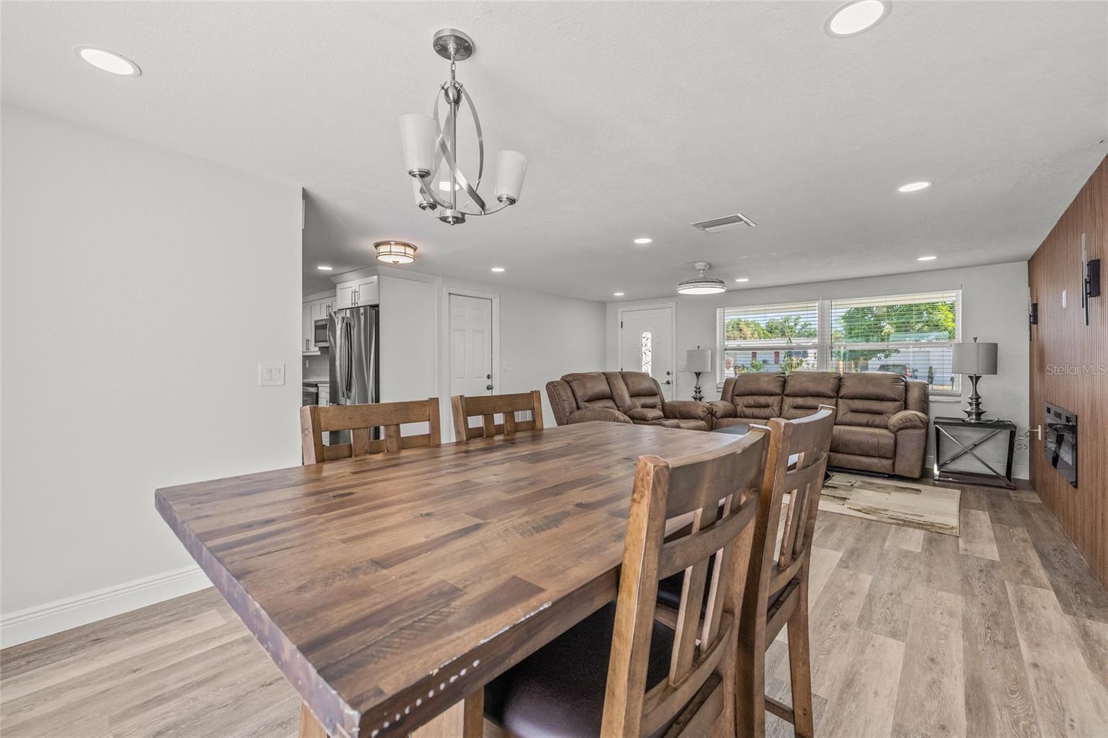 Image 7 of 39 For 5240 Sparrow Drive