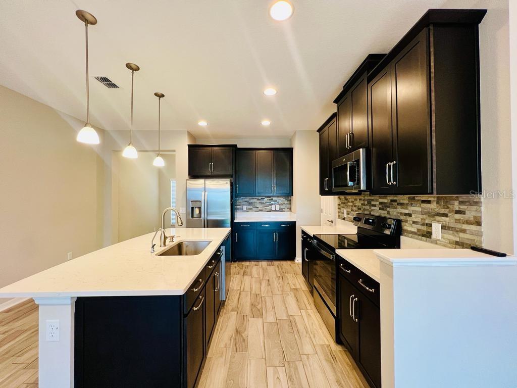 Image 2 of 15 For 29885 Southwell Lane