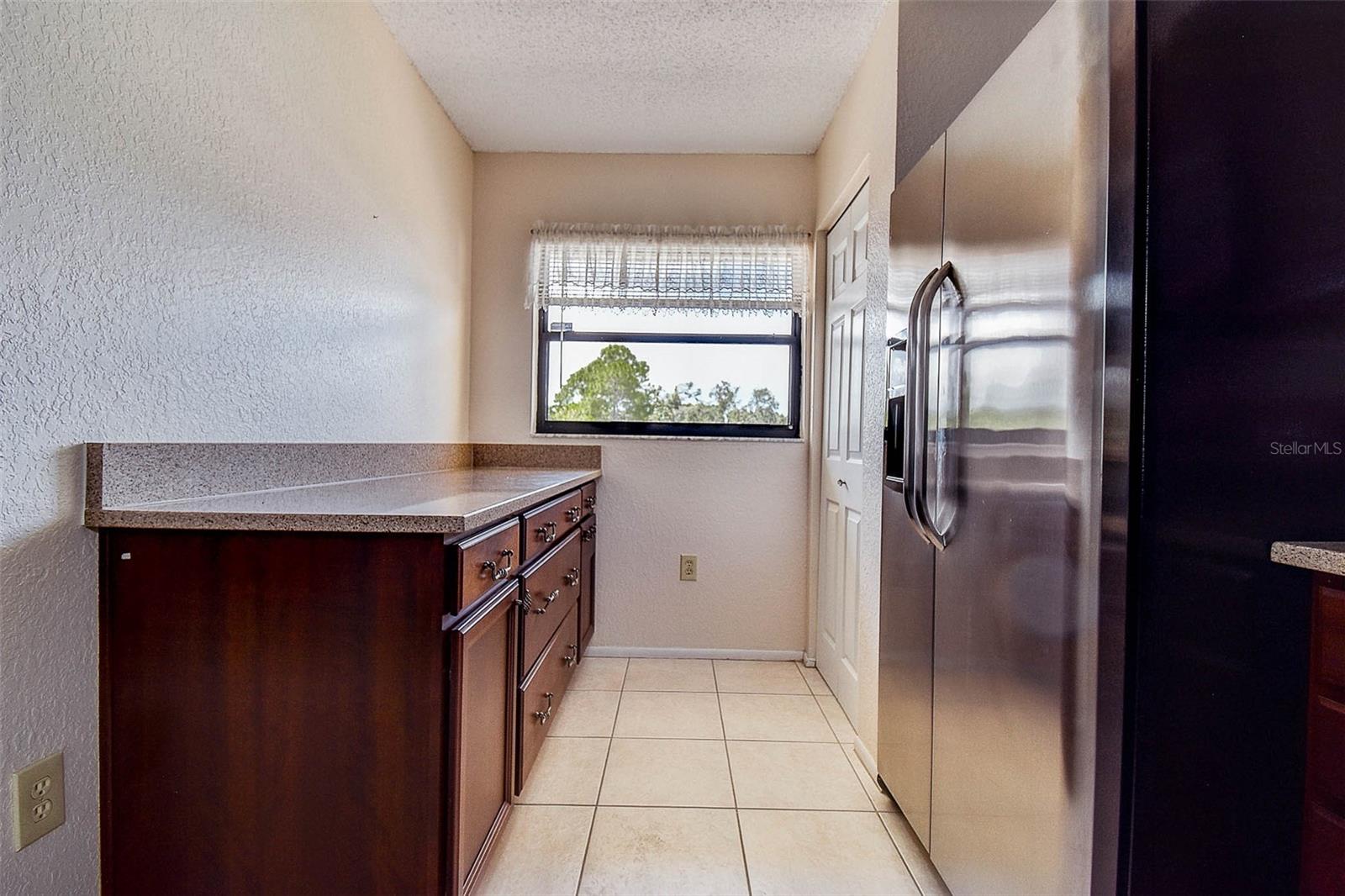 Image 11 of 37 For 1000 Cove Cay Drive 2c