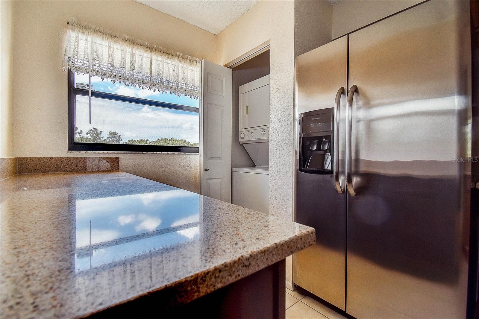 Image 13 of 37 For 1000 Cove Cay Drive 2c