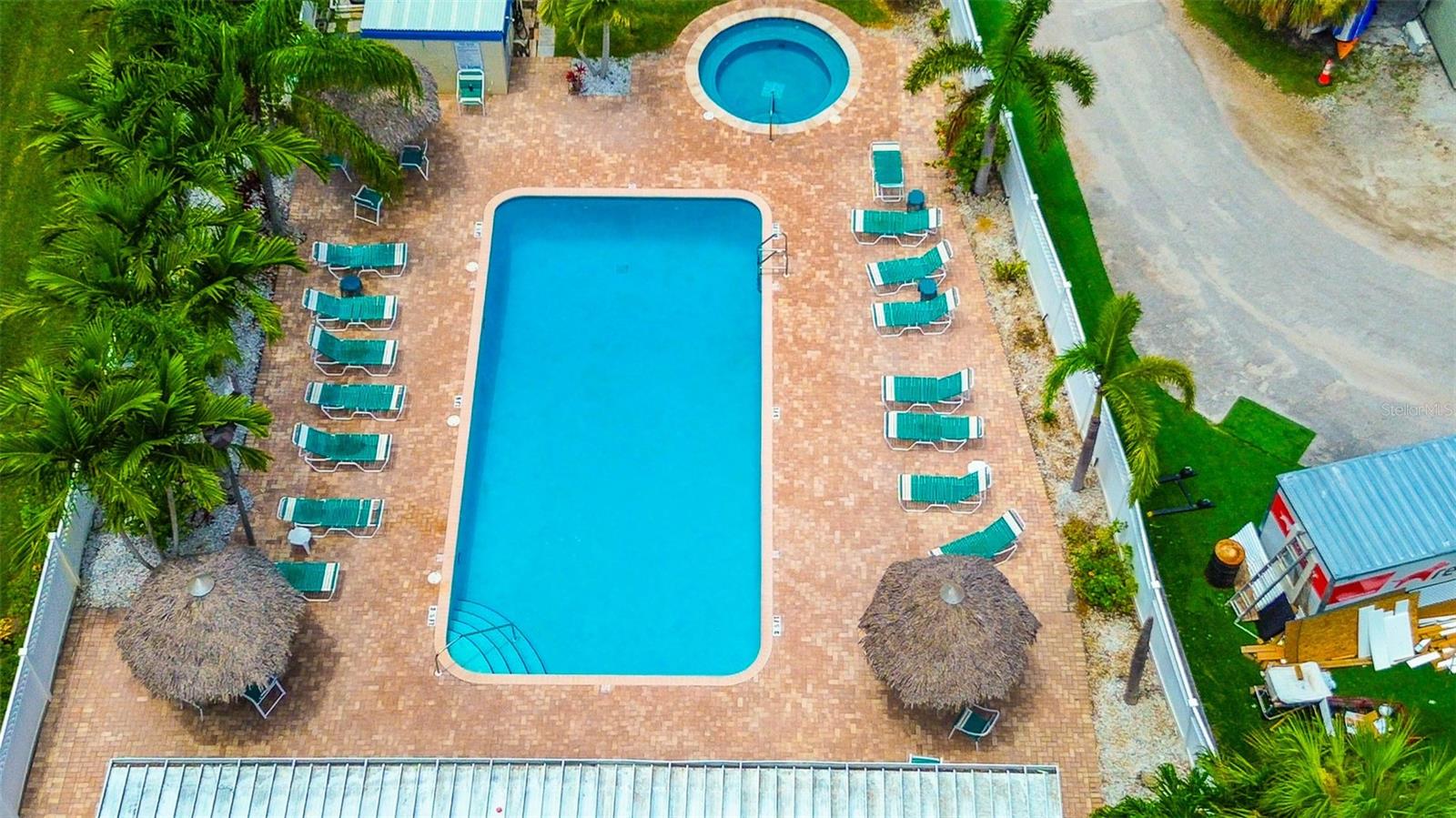 Image 31 of 37 For 1000 Cove Cay Drive 2c