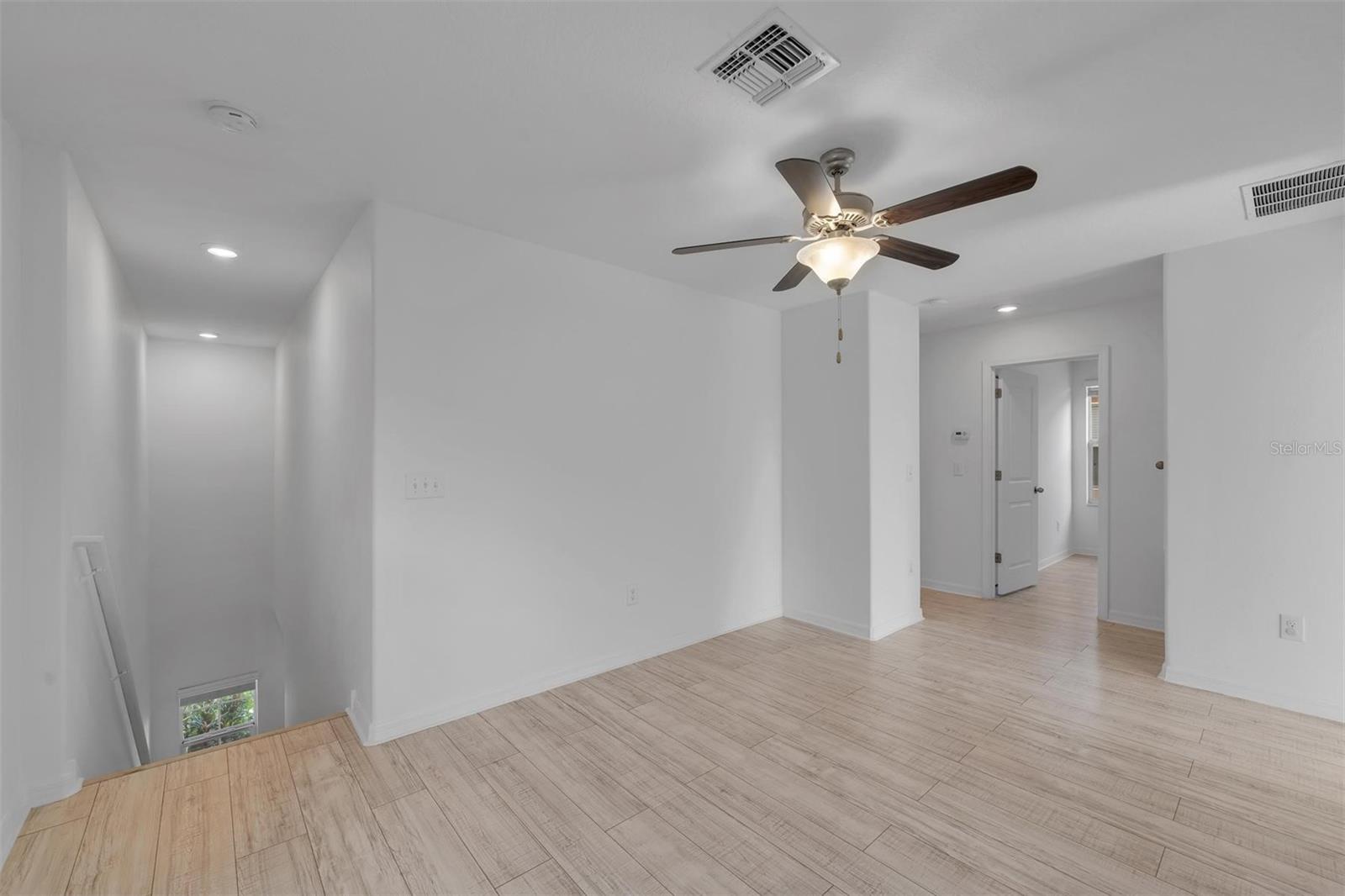 Image 13 of 27 For 6821 Blue Moon Way