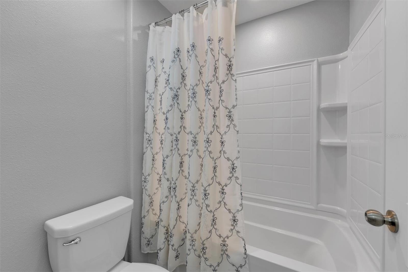 Image 18 of 27 For 6821 Blue Moon Way