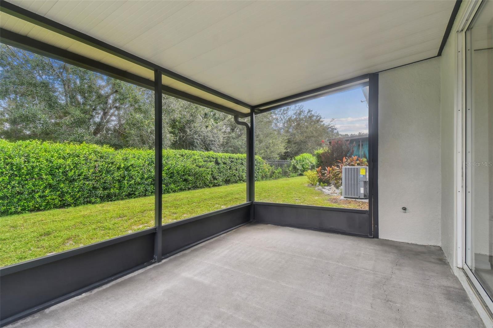 Image 41 of 56 For 6919 Surrey Hill Place