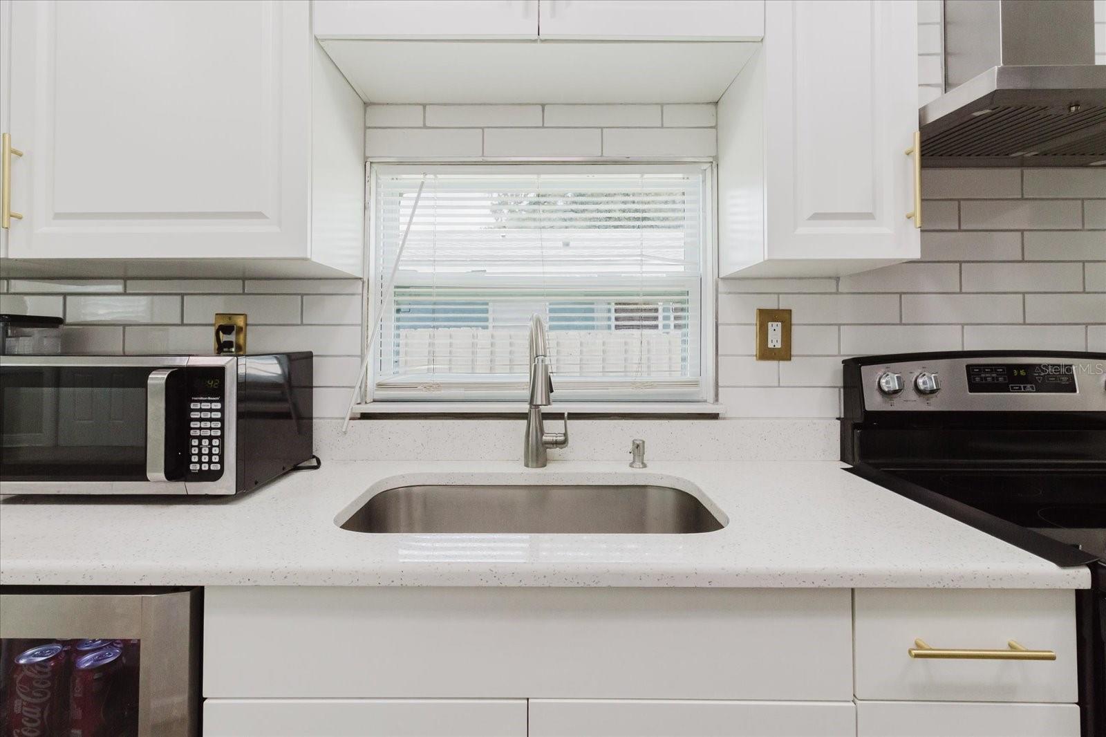 Listing photo id 17 for 260 3rd Street Nw