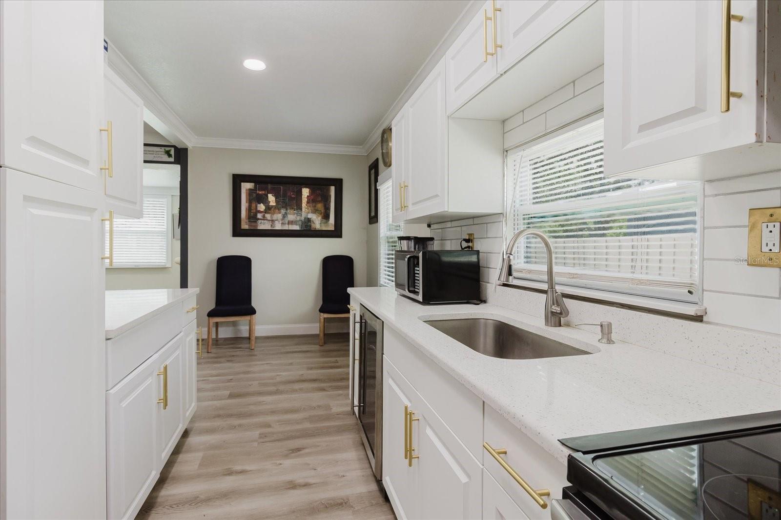 Listing photo id 18 for 260 3rd Street Nw