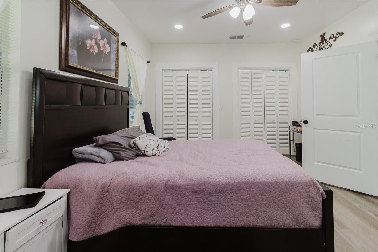 Listing photo id 28 for 260 3rd Street Nw