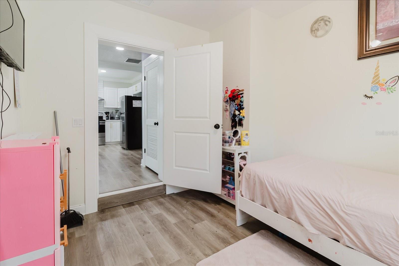 Listing photo id 37 for 260 3rd Street Nw