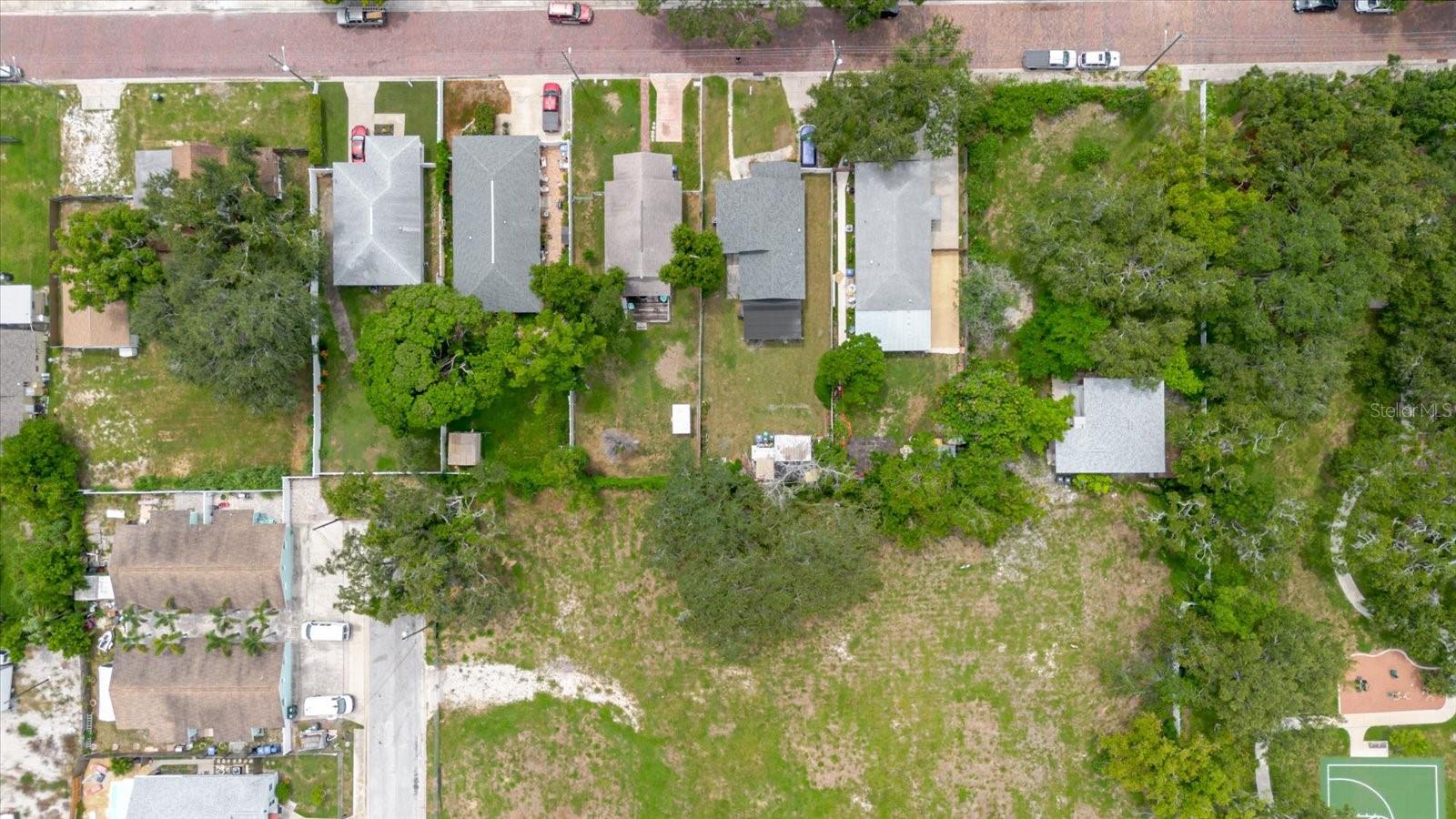 Listing photo id 49 for 260 3rd Street Nw